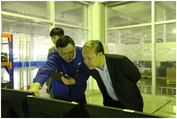 玉柴辅导光临百乐博高科调查并进行出产专线授牌典礼