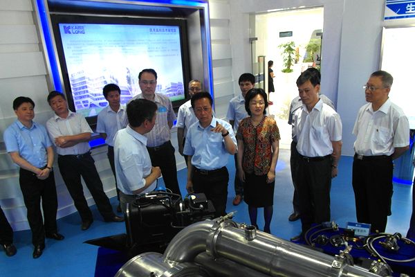 全国人大常委会副委员长陈昌智来锡调研